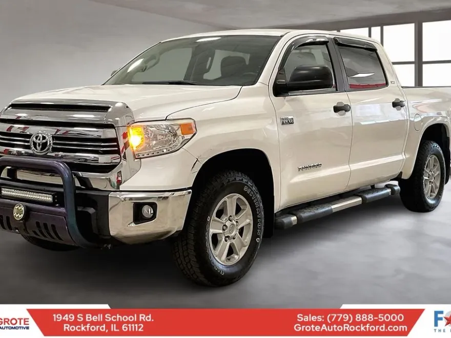 2017 Toyota Tundra SR5 photo 1