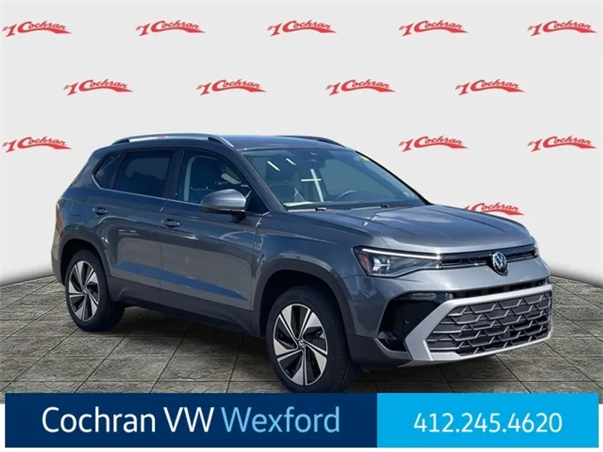 2025 Volkswagen Taos SE photo 1