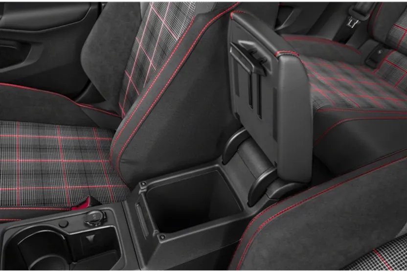 2024 Volkswagen Golf GTI SE photo 1