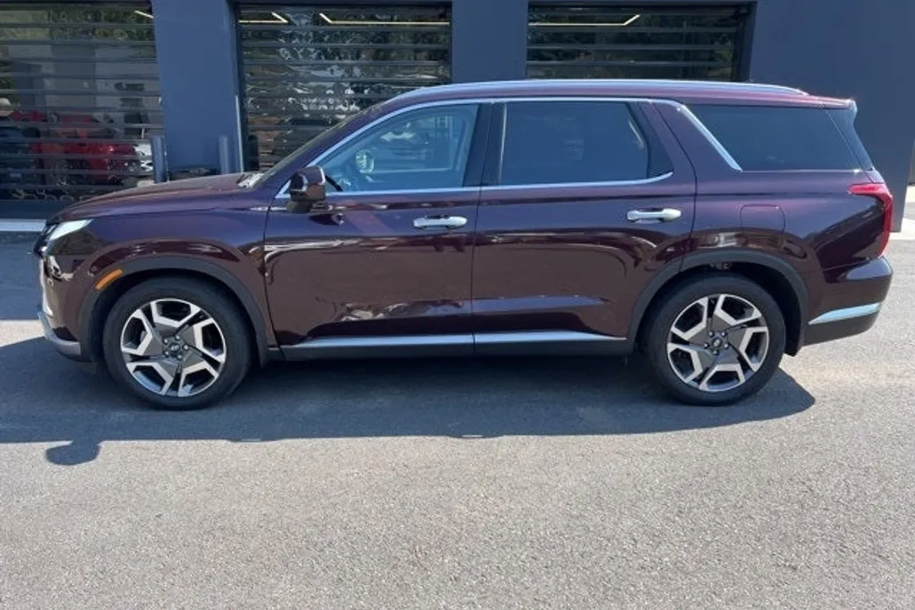 2023 Hyundai Palisade Limited photo 1