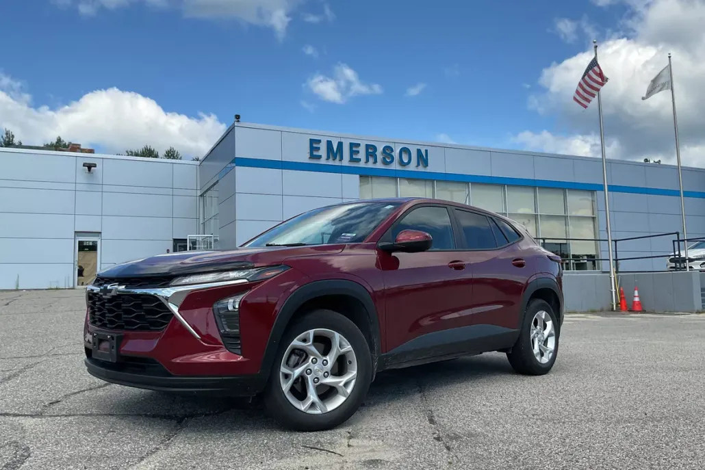 2024 Chevrolet Trax LS photo 1
