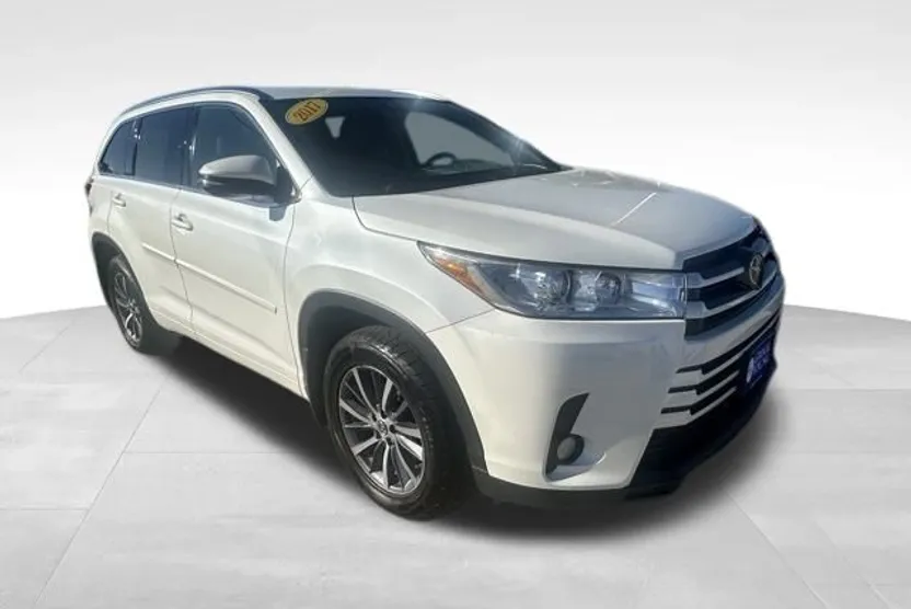 2017 Toyota Highlander SE XLE photo 1