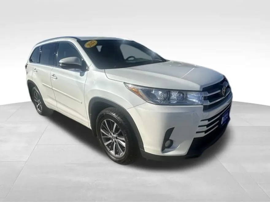 2017 Toyota Highlander SE XLE photo 1
