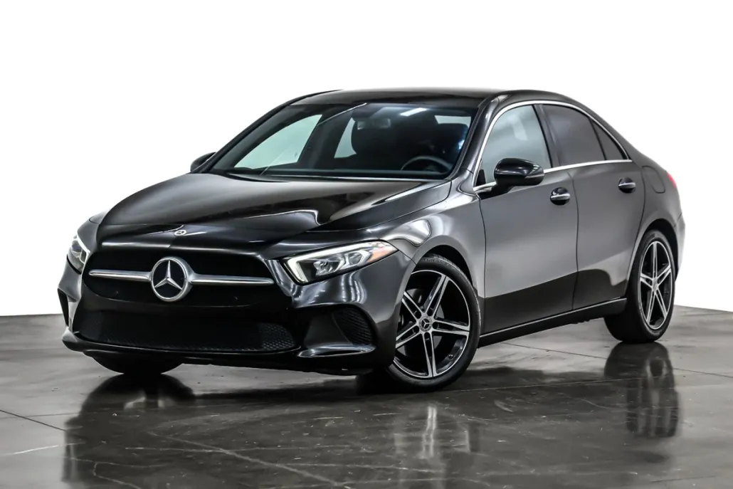 2021 Mercedes Benz A 220 photo 1