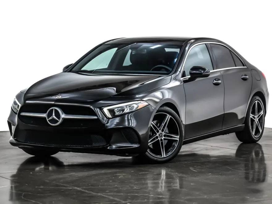 2021 Mercedes Benz A 220 photo 1