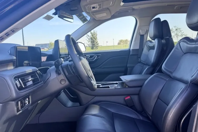 2025 Lincoln Aviator Reserve photo 1