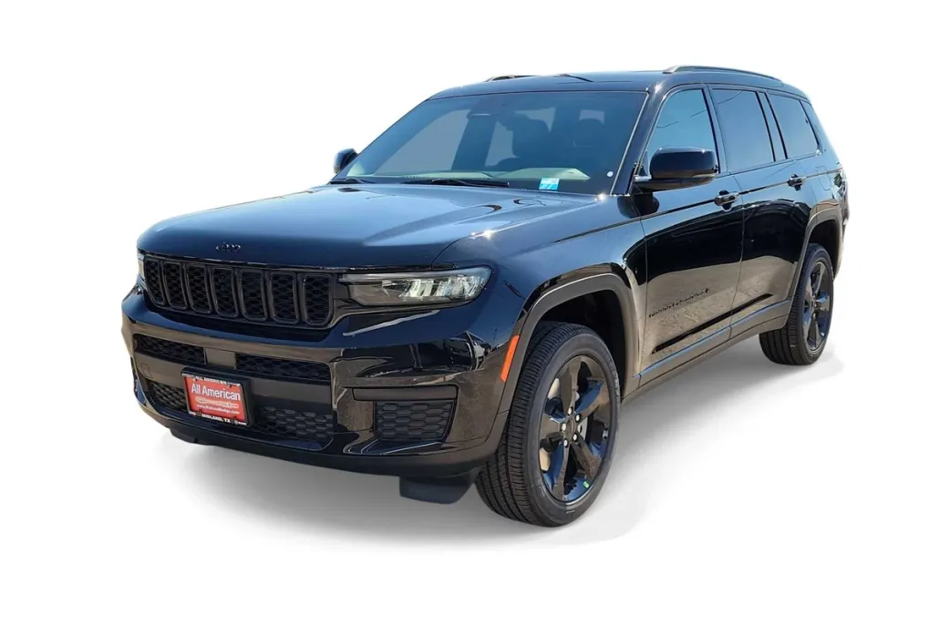 2025 Jeep Grand Cherokee Altitude photo 1