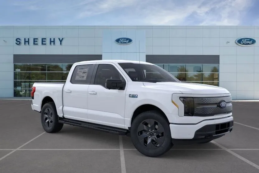 2025 Ford F-150 Lightning photo 1