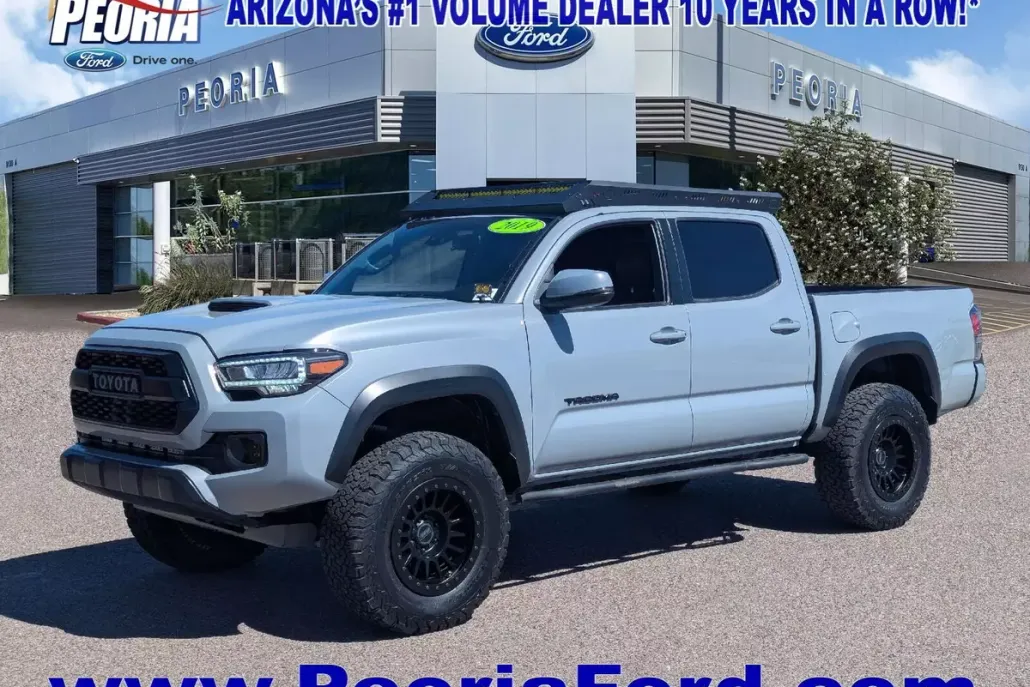 2019 Toyota Tacoma TRD Sport photo 1