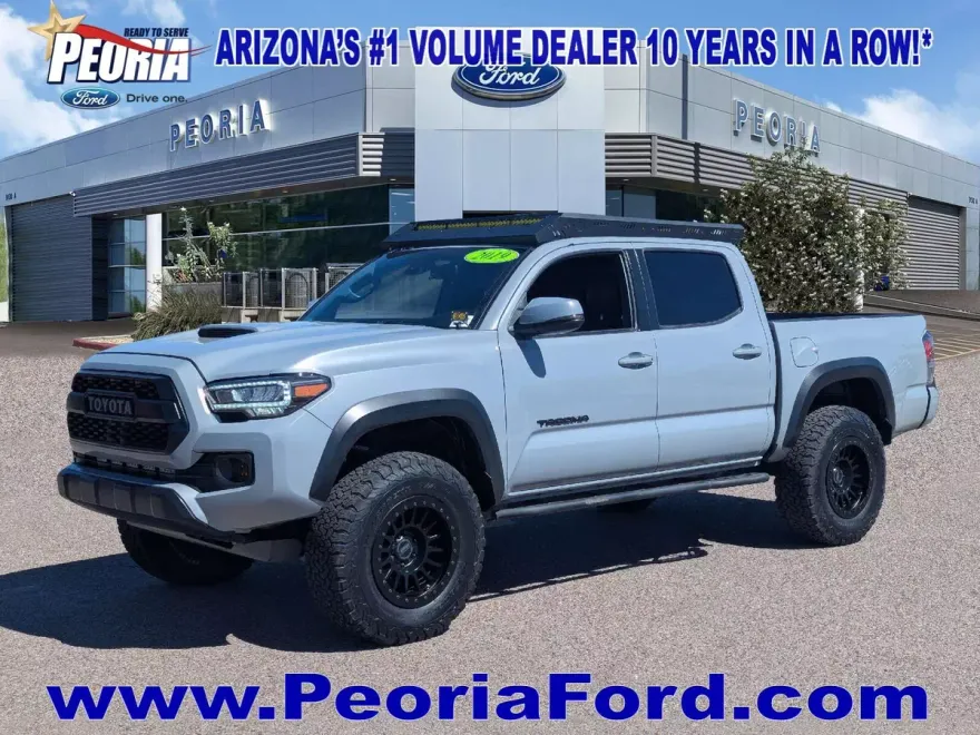 2019 Toyota Tacoma TRD Sport photo 1