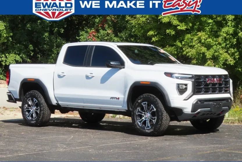 2023 Gmc Canyon AT4 photo 1