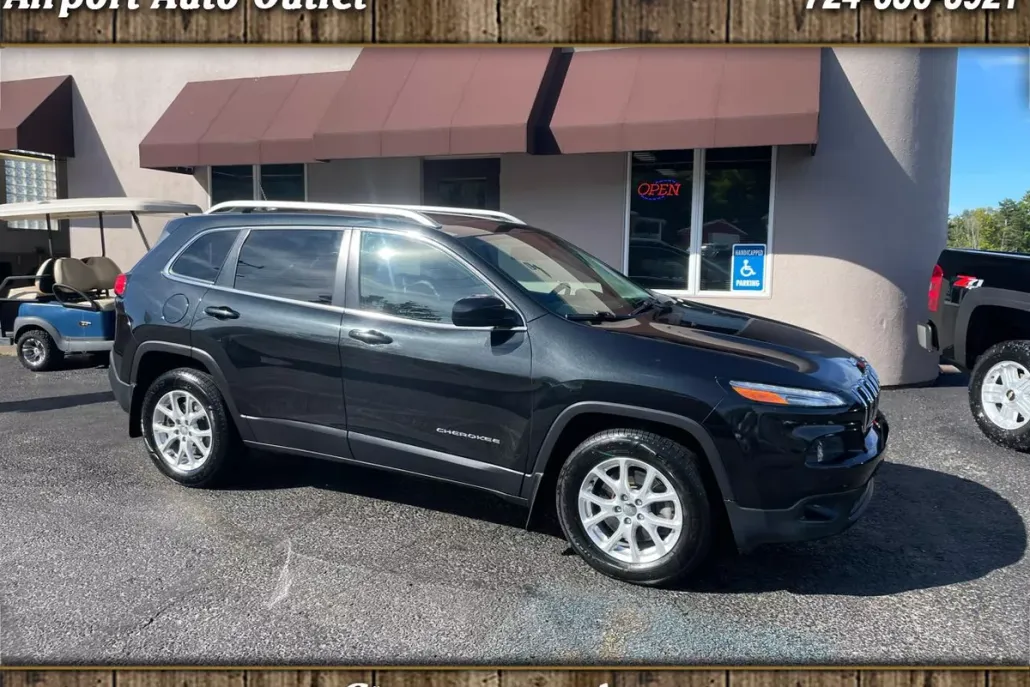2015 Jeep Cherokee Latitude photo 1