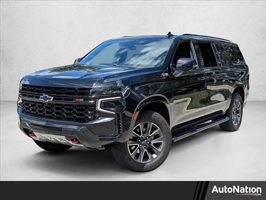 2023 Chevrolet Suburban Z71 photo 1