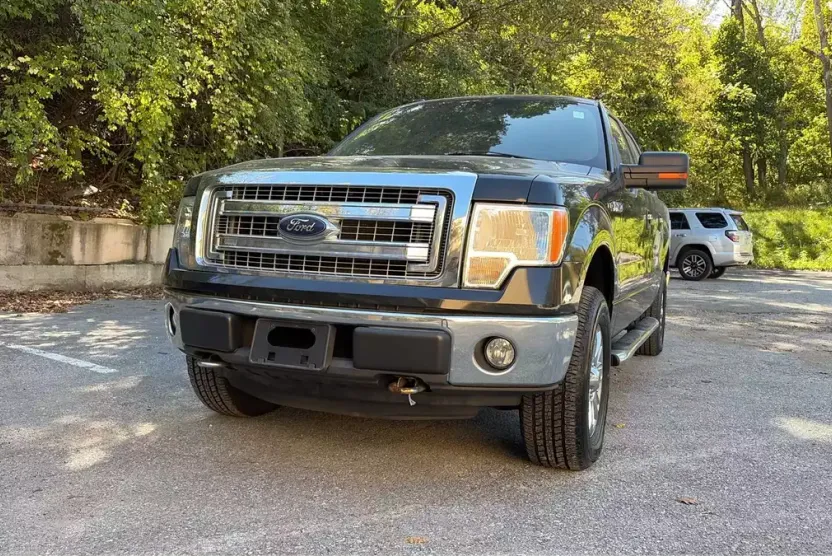 2013 Ford F-150 XLT photo 1
