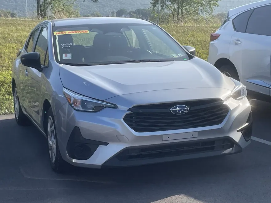 2024 Subaru Impreza Base photo 1