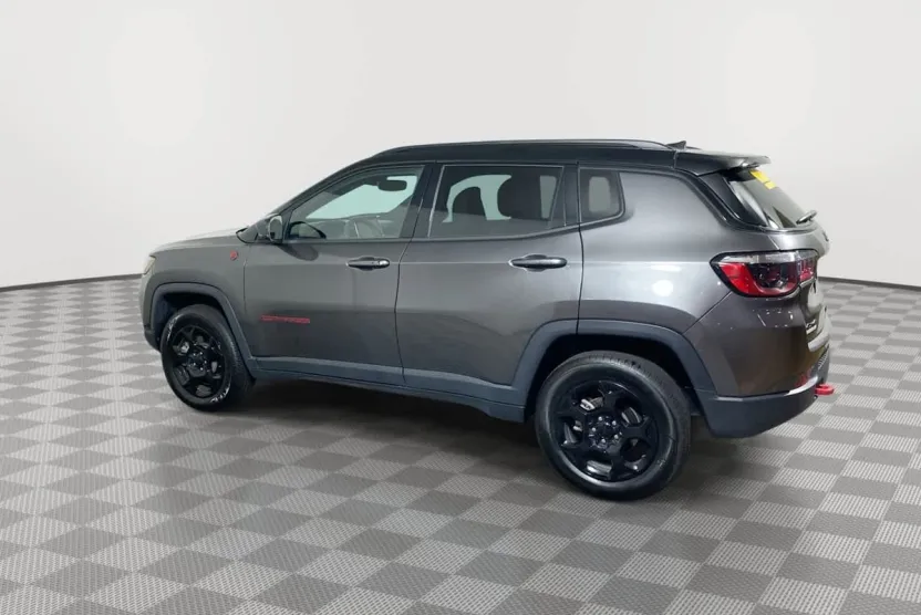 2023 Jeep Compass Trailhawk photo 1