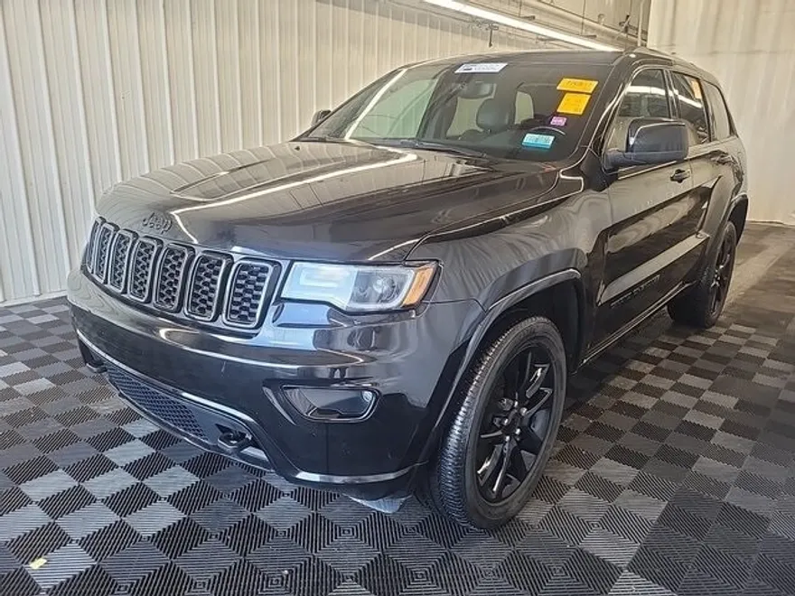 2020 Jeep Grand Cherokee Altitude photo 1