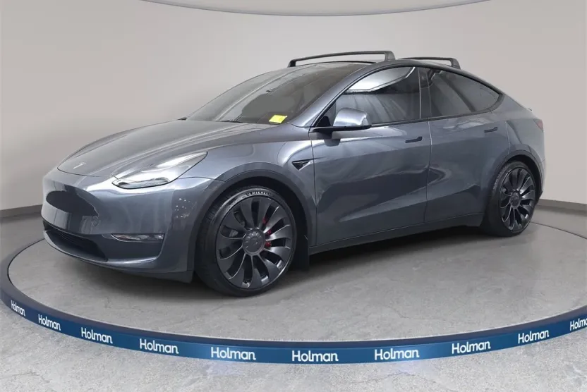 2023 Tesla Model Y Performance photo 1