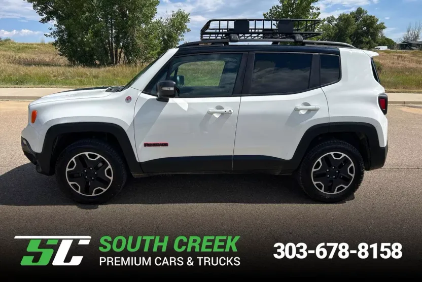 2016 Jeep Renegade Trailhawk photo 1