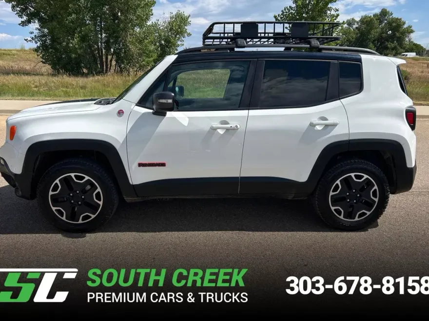 2016 Jeep Renegade Trailhawk photo 1