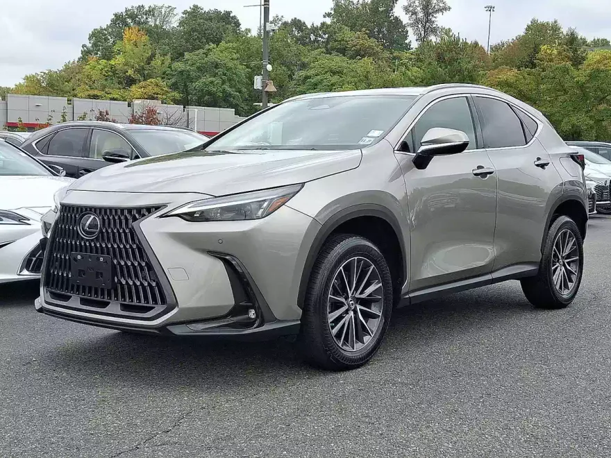 2023 Lexus NX Premium photo 1