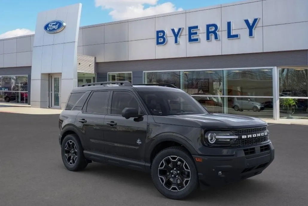 2025 Ford Bronco Sport Outer Banks photo 1
