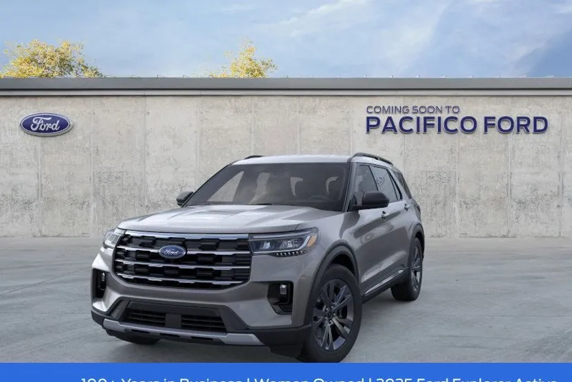 2025 Ford Explorer photo 1