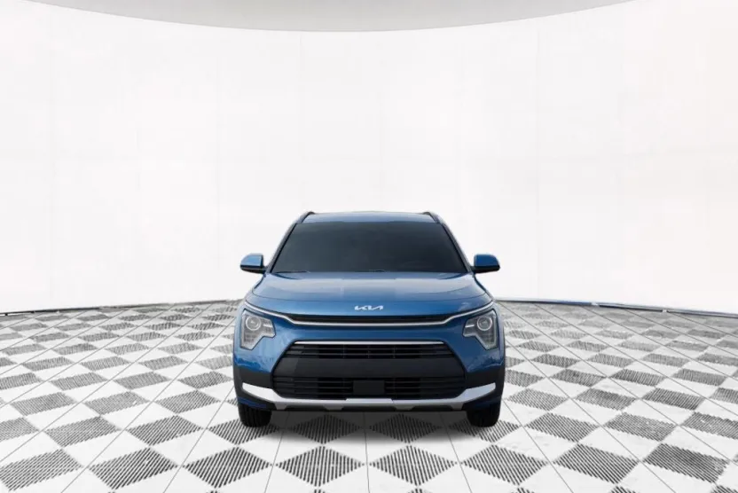 2025 Kia Niro EX photo 1