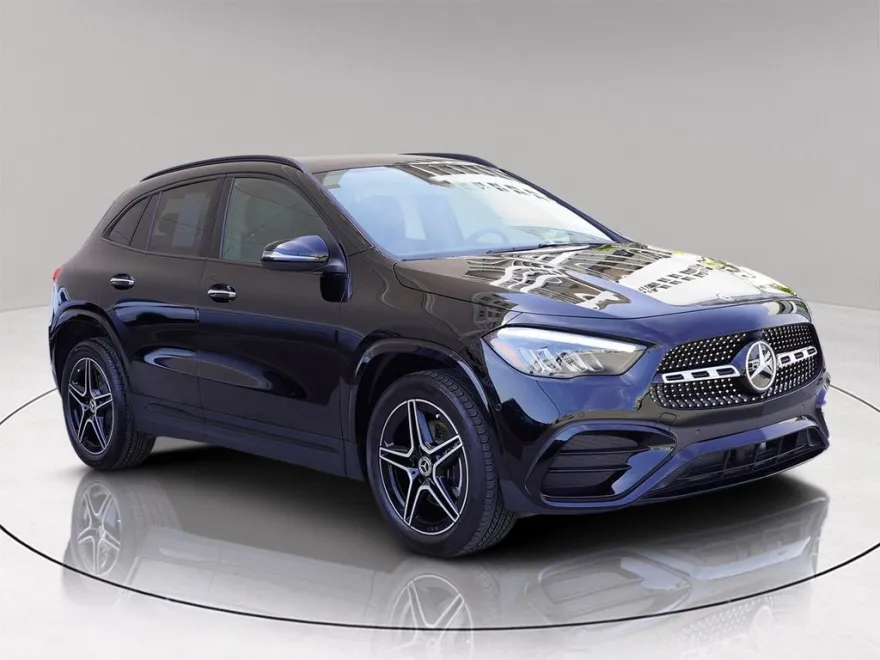 2024 Mercedes Benz GLA 250 photo 1