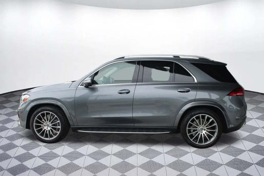 2026 Mercedes Benz GLE 450 4MATIC photo 1