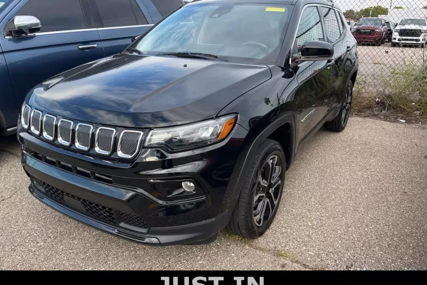 2022 Jeep Compass Limited photo 1