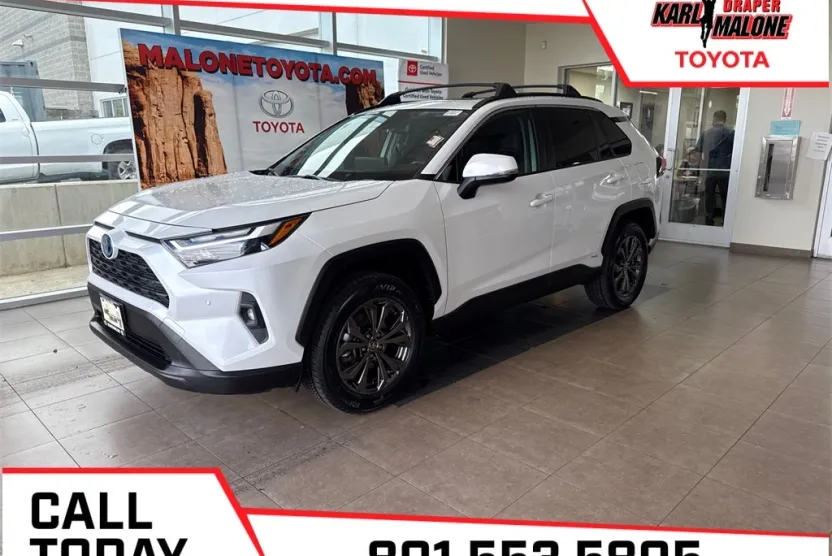 2024 Toyota RAV4 Hybrid XLE Premium photo 1