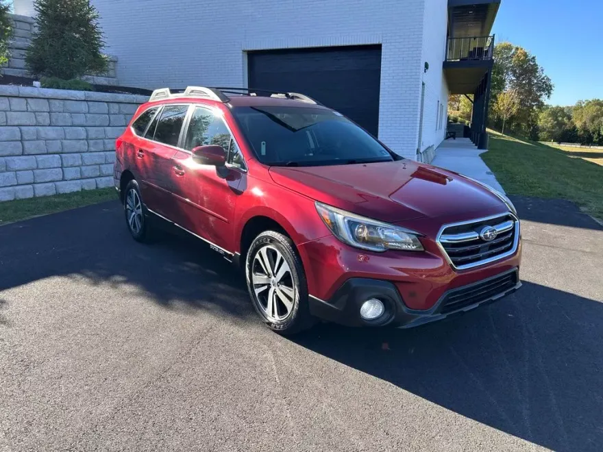 2019 Subaru Outback 2.5i photo 1