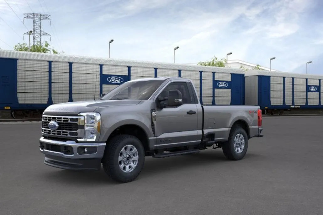 2025 Ford F-250 photo 1