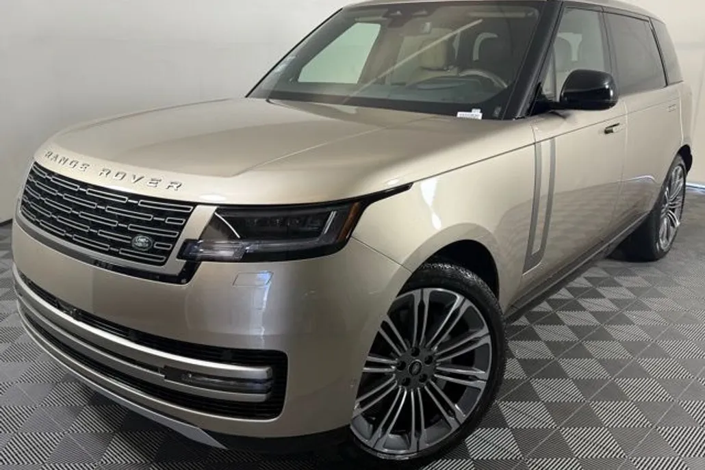 2025 Land Rover Range Rover SE photo 1