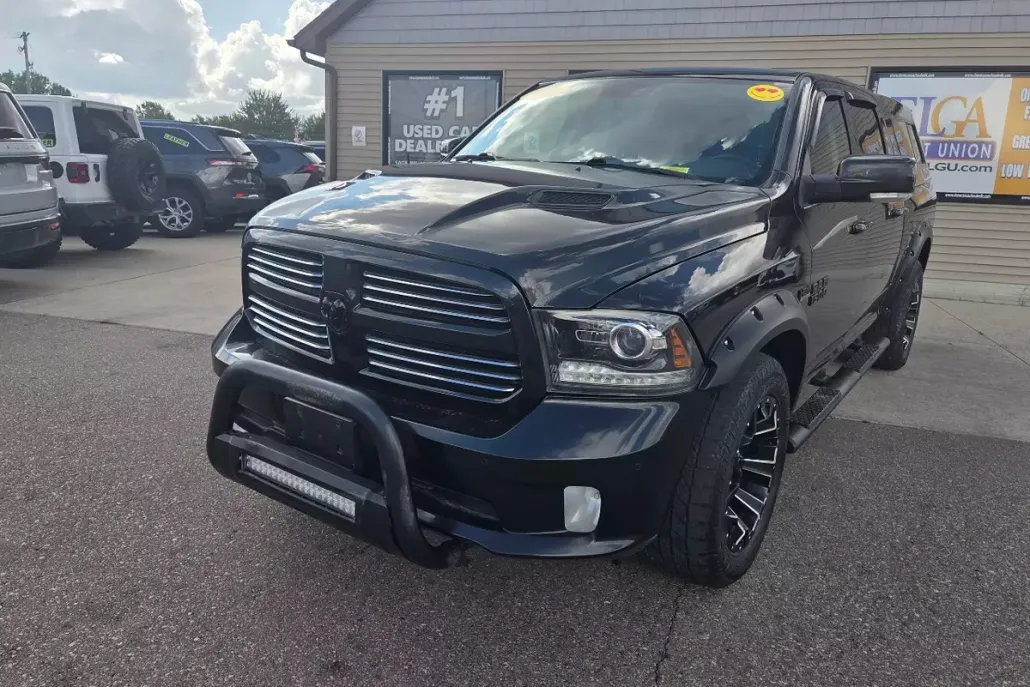 2017 Ram 1500 Sport photo 1