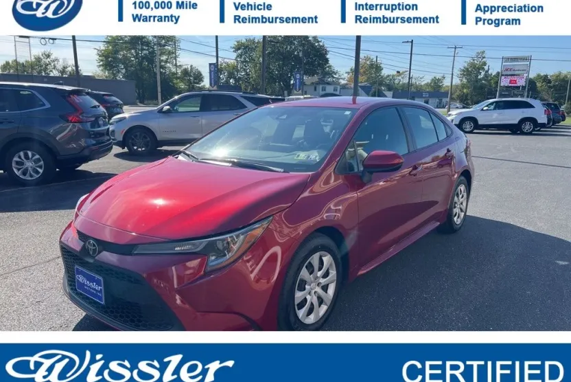 2022 Toyota Corolla LE photo 1