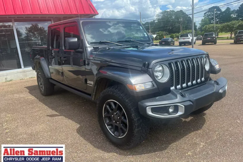 2023 Jeep Gladiator Overland photo 1