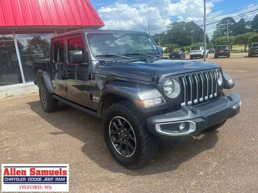 2023 Jeep Gladiator Overland photo 1