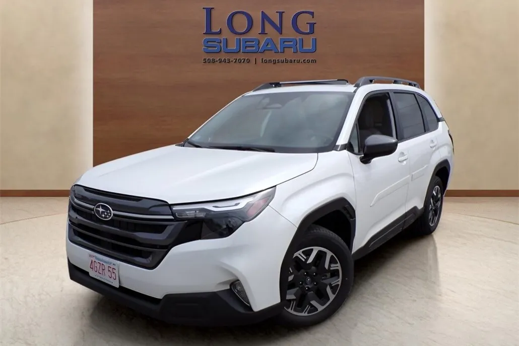 2025 Subaru Forester Premium photo 1