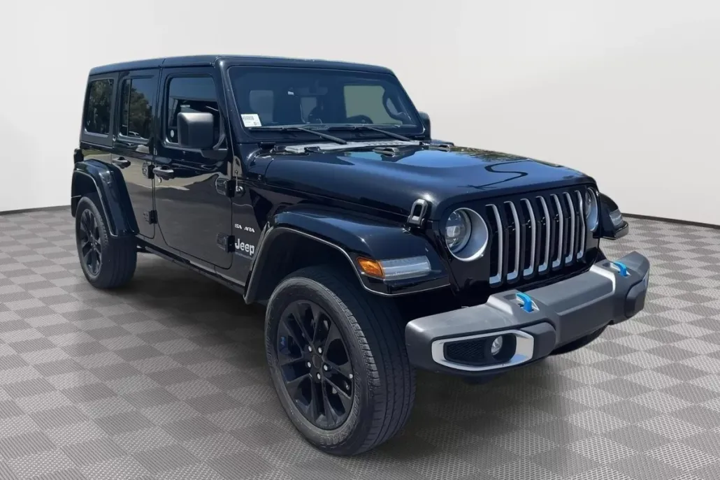 2023 Jeep Wrangler 4xe Sahara photo 1