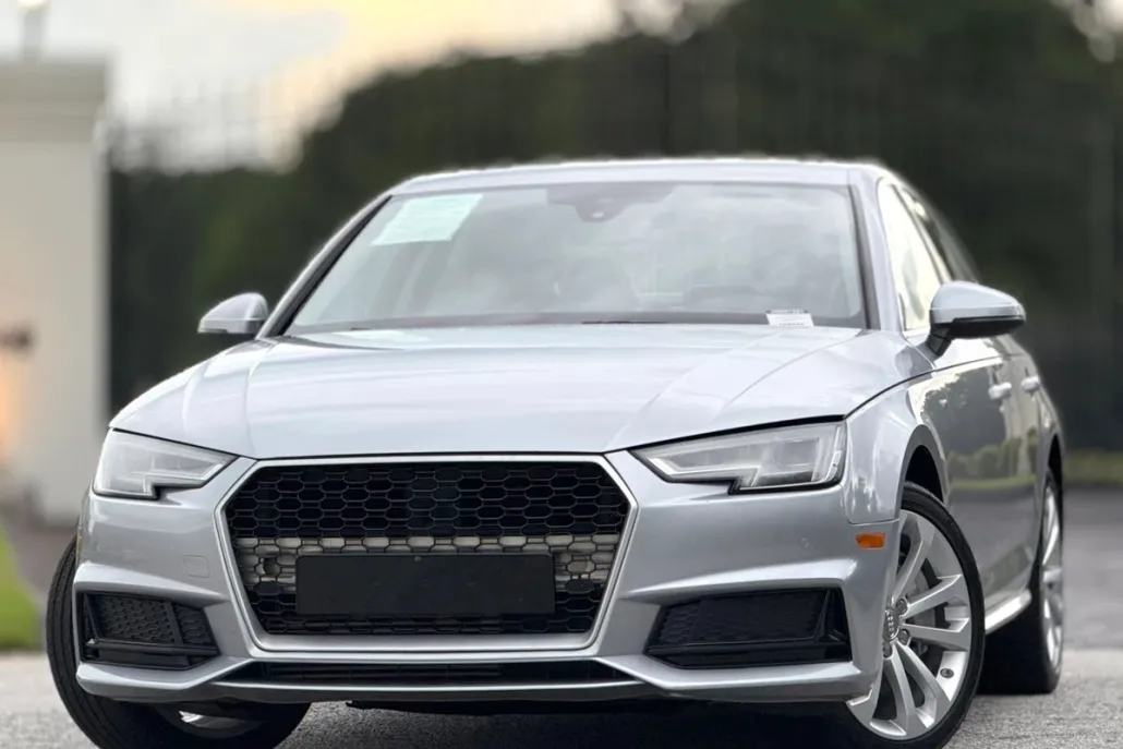2018 Audi A4 Premium Plus photo 1