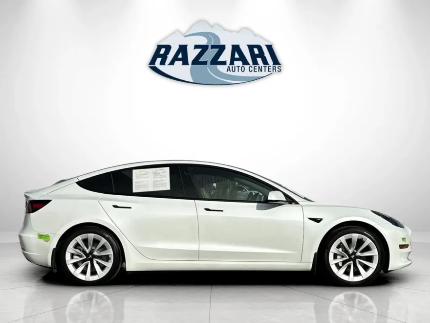 2023 Tesla Model 3 photo 1