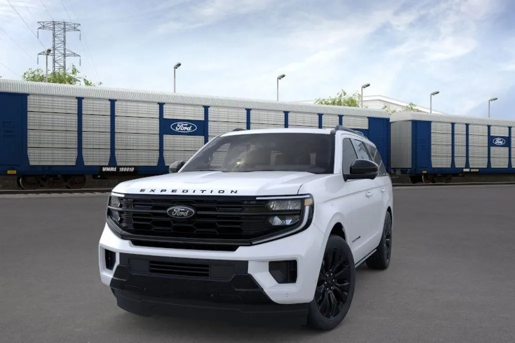 2025 Ford Expedition Platinum photo 1