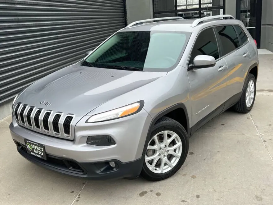 2018 Jeep Cherokee Latitude photo 1
