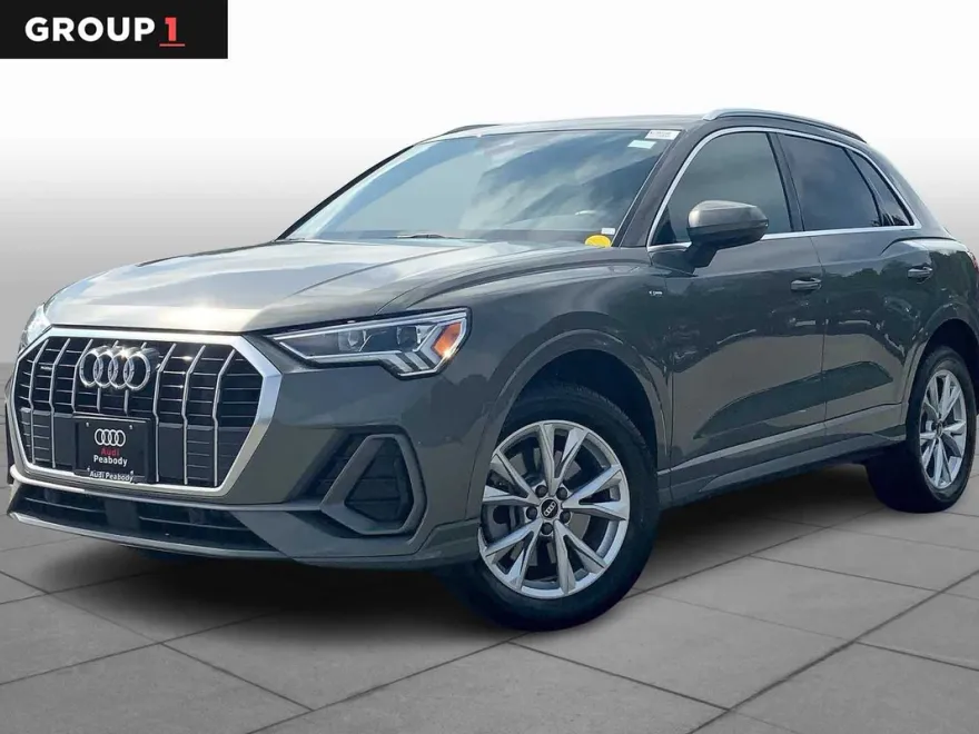 2022 Audi Q3 S line Premium Plus photo 1