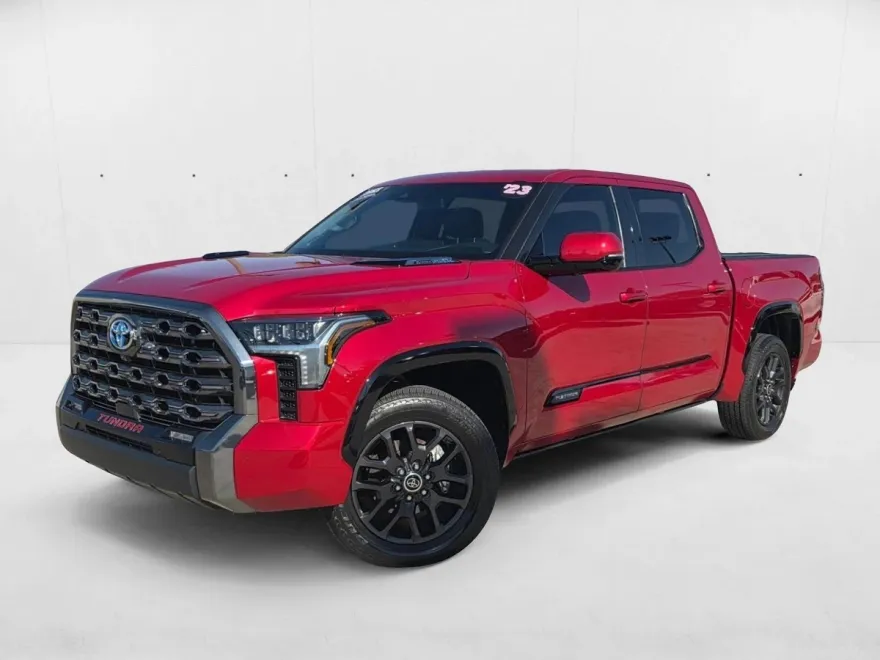 2023 Toyota Tundra Platinum CrewMax photo 1