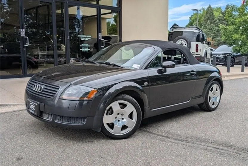 2001 Audi TT Base Quattro photo 1