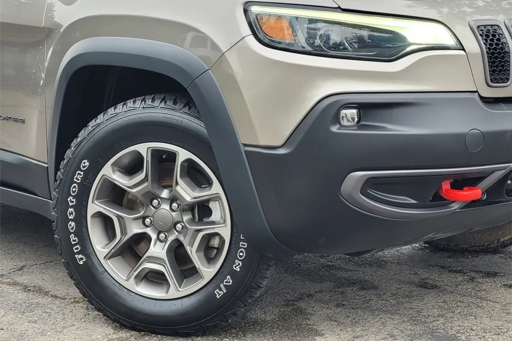 2021 Jeep Cherokee Trailhawk photo 1
