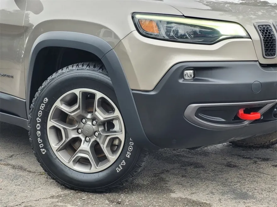 2021 Jeep Cherokee Trailhawk photo 1